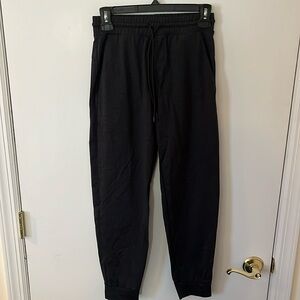 Uniqlo Men’s XS black joggers